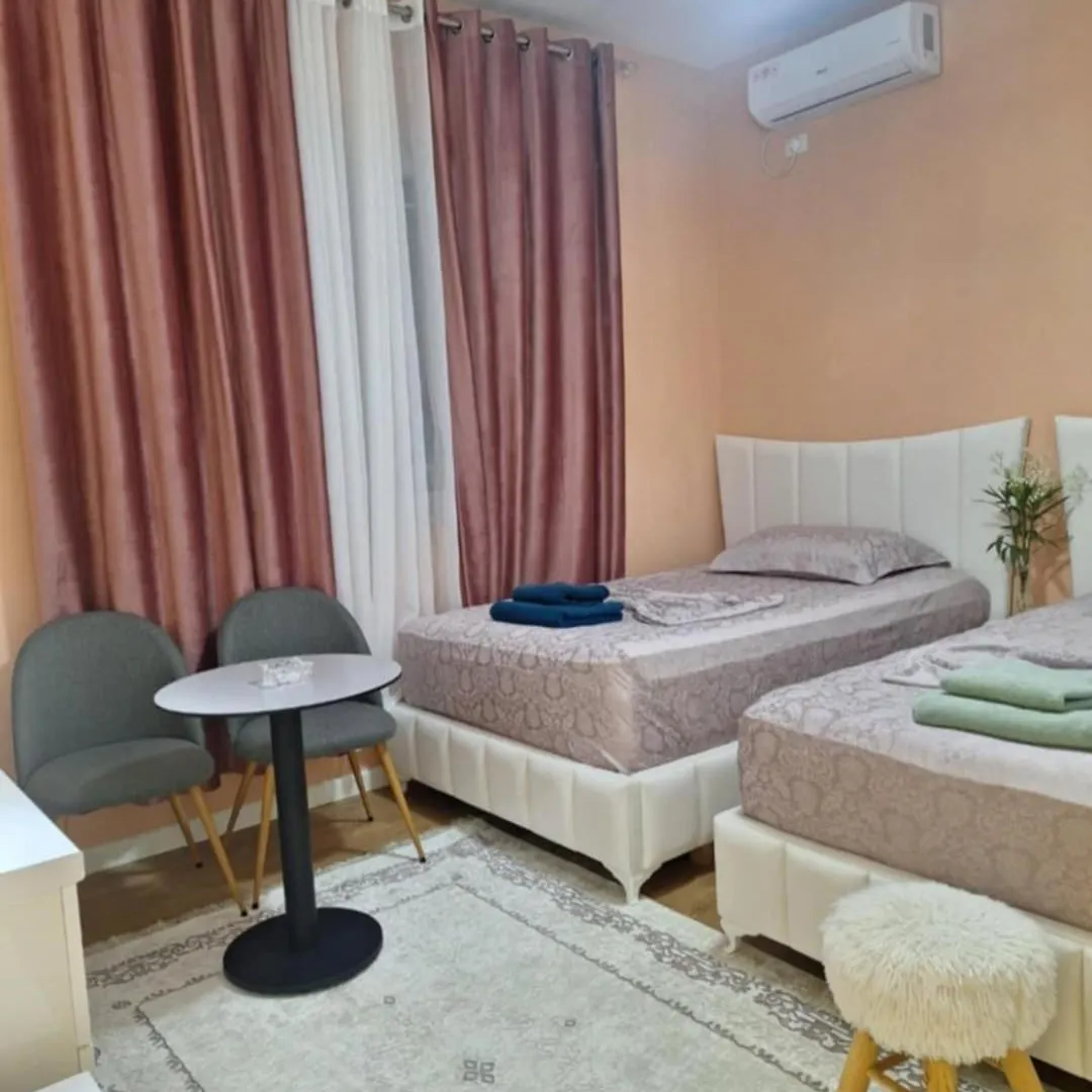 Guest Home Guri Široka Kwatera prywatna